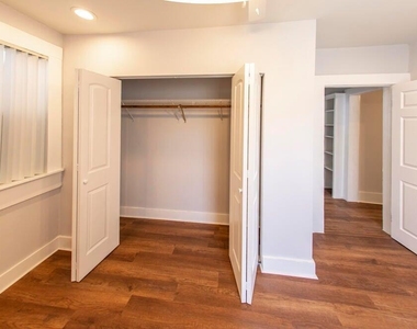 4116 Virginia Terrace - Photo Thumbnail 7