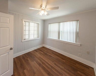 4116 Virginia Terrace - Photo Thumbnail 16