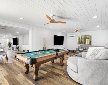 671 Lindell Boulevard - Photo Thumbnail 18