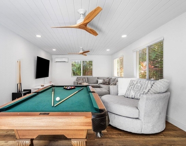 671 Lindell Boulevard - Photo Thumbnail 17