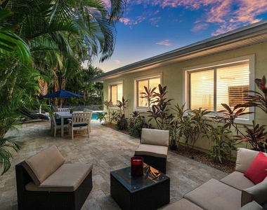 671 Lindell Boulevard - Photo Thumbnail 53