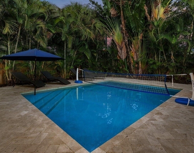 671 Lindell Boulevard - Photo Thumbnail 48