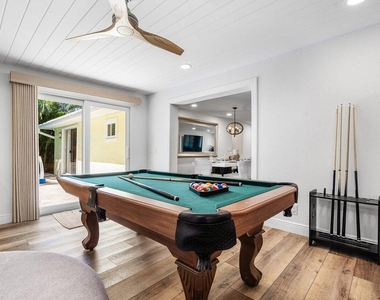 671 Lindell Boulevard - Photo Thumbnail 21