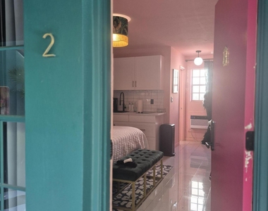 1007 Se 2nd Court - Photo Thumbnail 5