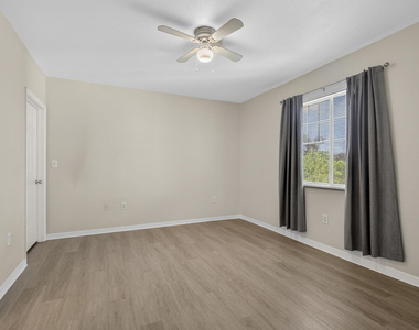 6510 Emerald Dunes Drive - Photo Thumbnail 20