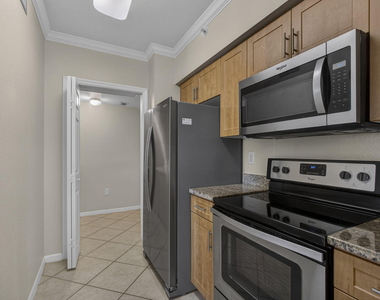 6510 Emerald Dunes Drive - Photo Thumbnail 10