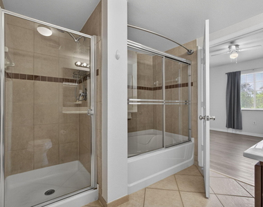 6510 Emerald Dunes Drive - Photo Thumbnail 23
