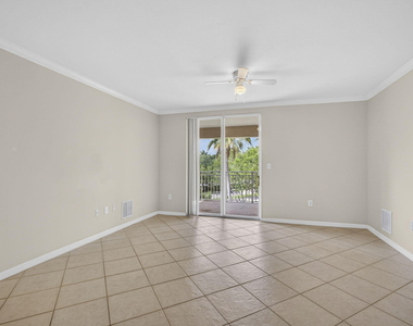 6510 Emerald Dunes Drive - Photo Thumbnail 17