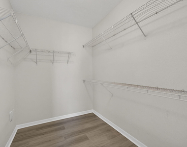 6510 Emerald Dunes Drive - Photo Thumbnail 21