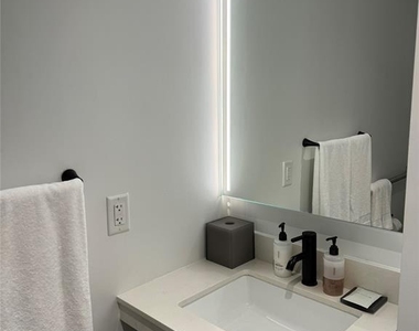 398 Ne 5th Street - Photo Thumbnail 6
