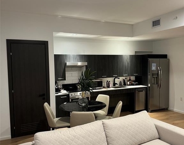 398 Ne 5th Street - Photo Thumbnail 2