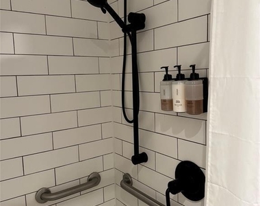 398 Ne 5th Street - Photo Thumbnail 7
