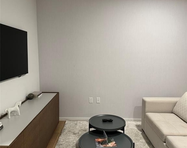 398 Ne 5th Street - Photo Thumbnail 4