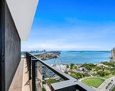 398 Ne 5th Street - Photo Thumbnail 8
