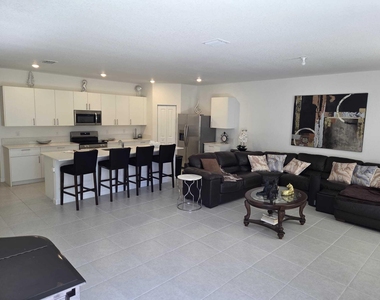 4917 Peacock Way - Photo Thumbnail 1