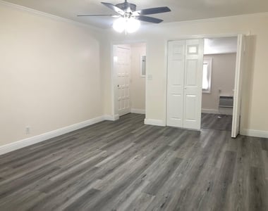 3205 Ne 9th Street - Photo Thumbnail 11