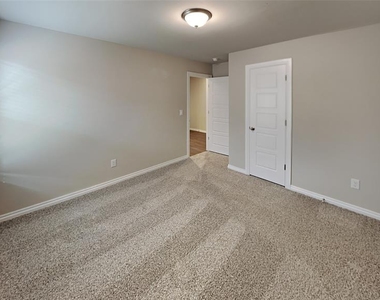 4412 Palmetto Bluff Drive - Photo Thumbnail 9