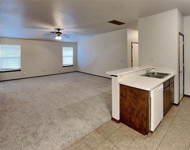 1720 W Palm Place - Photo Thumbnail 8