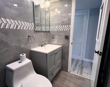 176 Sussex I - Photo Thumbnail 10