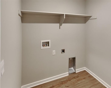2933 Ember Drive - Photo Thumbnail 18
