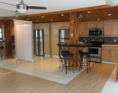 2850 Ne 14th Street Causeway - Photo Thumbnail 8