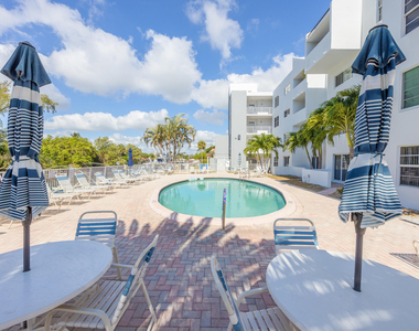 2850 Ne 14th Street Causeway - Photo Thumbnail 2