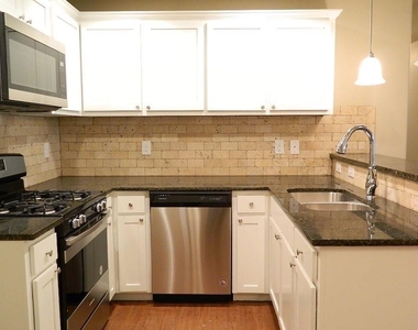 204 Saint Charles Way - Photo Thumbnail 4