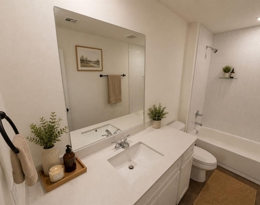 303 Aaran Way - Photo Thumbnail 5