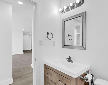 1013 Se 14th Court - Photo Thumbnail 25