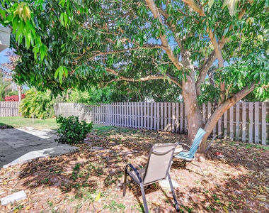 1013 Se 14th Court - Photo Thumbnail 43