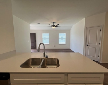 306 Liam Drive - Photo Thumbnail 22