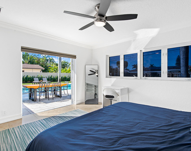 4761 Bayview Drive - Photo Thumbnail 17