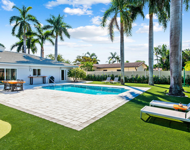 4761 Bayview Drive - Photo Thumbnail 21