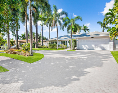 4761 Bayview Drive - Photo Thumbnail 24
