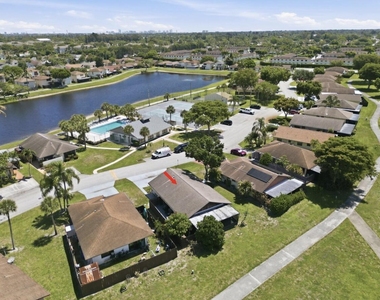 5330 Mendoza Street - Photo Thumbnail 19
