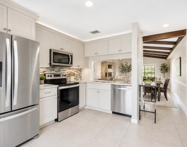 5330 Mendoza Street - Photo Thumbnail 2