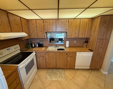 401 Se 3rd Street - Photo Thumbnail 6