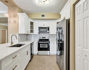 651 Okeechobee Boulevard - Photo Thumbnail 2