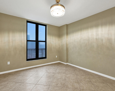 651 Okeechobee Boulevard - Photo Thumbnail 15