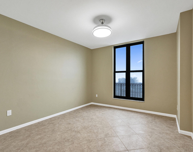 651 Okeechobee Boulevard - Photo Thumbnail 16