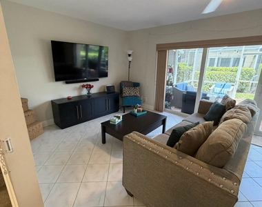 699 Deer Creek Corona Way - Photo Thumbnail 4