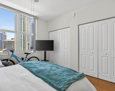 511 Se 5th Avenue - Photo Thumbnail 13