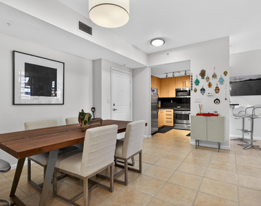 511 Se 5th Avenue - Photo Thumbnail 2