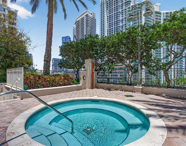 511 Se 5th Avenue - Photo Thumbnail 41