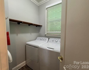 6629 Tuskan Drive - Photo Thumbnail 6