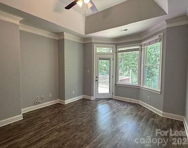 6629 Tuskan Drive - Photo Thumbnail 13