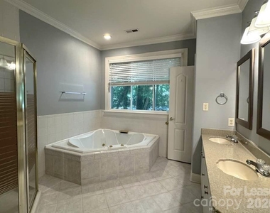 6629 Tuskan Drive - Photo Thumbnail 16