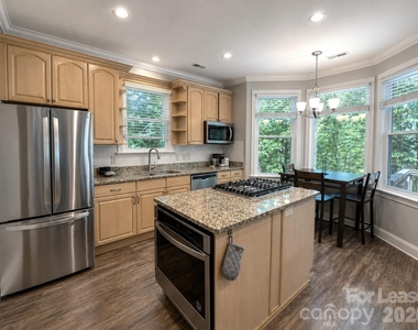 6629 Tuskan Drive - Photo Thumbnail 3