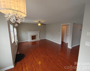 1901 Misty Vale Road - Photo Thumbnail 16