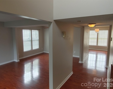 1901 Misty Vale Road - Photo Thumbnail 5
